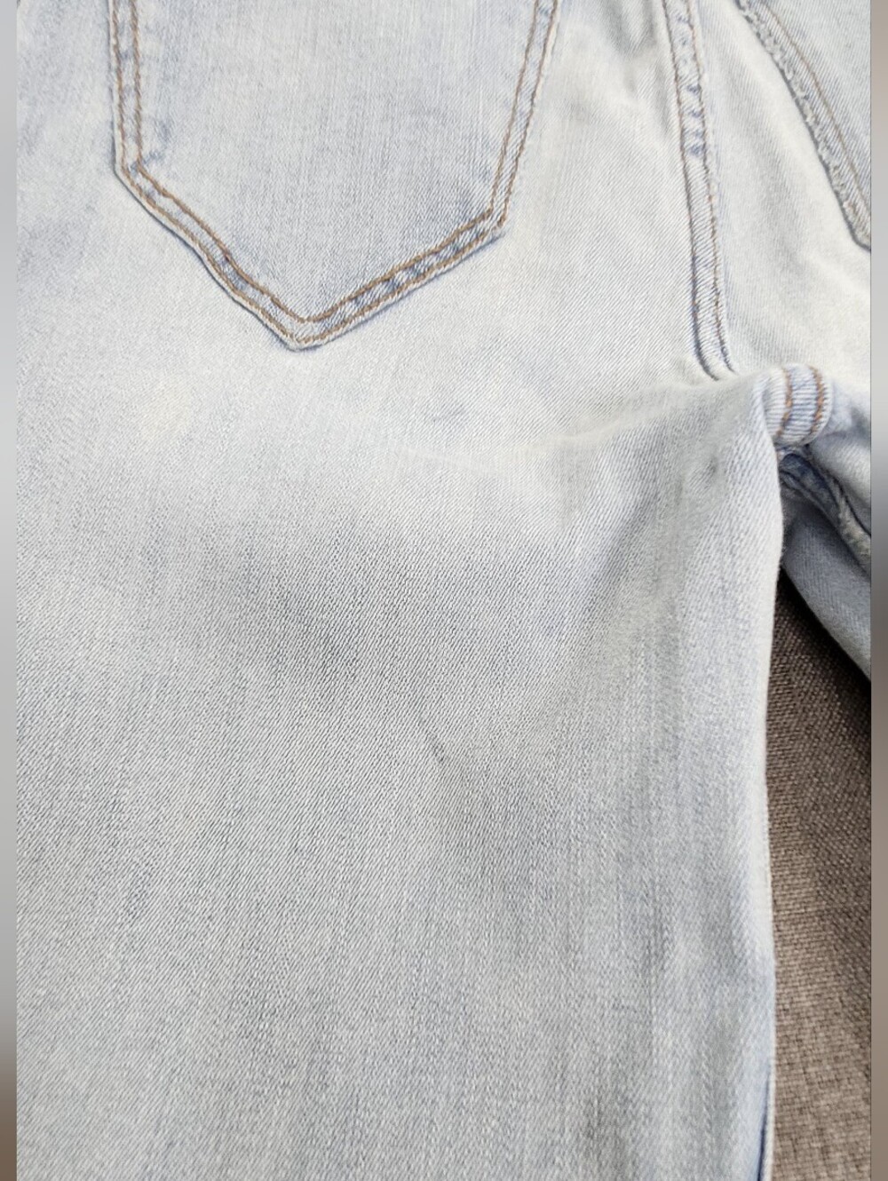Hollister Curvy High-Rise Flare Soft Stretch Denim Jeans. W27R - Picture 5 of 12